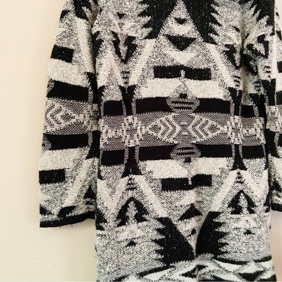 J. Jill • Aztec Tribal Texture Heavy Knit Button Up Black and White Cardigan - Picture 3 of 12